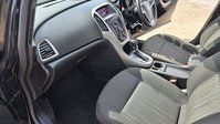 Vauxhall Astra 1.6 16v Exclusiv Hatchback 5dr Petrol Auto Euro 5 (115 ps) 35