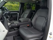 Land Rover Defender D250 SE County Edition 9