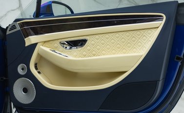 Bentley Continental GT W12 25