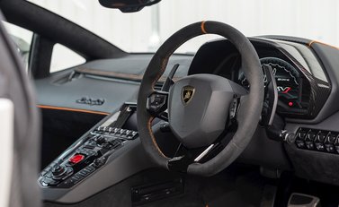 Lamborghini Aventador SVJ LP 770-4 13