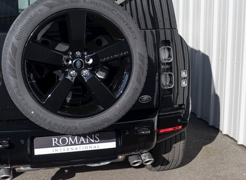 Land Rover Defender 110 V8 26