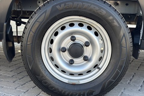 Ford Transit 350 L4 H3 130 ps DCIV with Air Conditioning 29