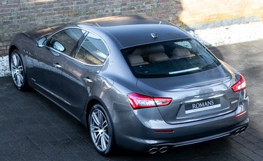 Maserati Ghibli GranLusso 9