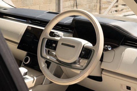 Land Rover Range Rover 4.4 P530 V8 SV Auto 4WD Euro 6 (s/s) 5dr 22