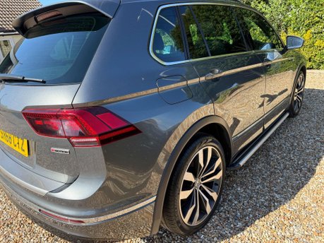 Volkswagen Tiguan 2.0 TDI R-Line 4Motion Euro 6 (s/s) 5dr 10
