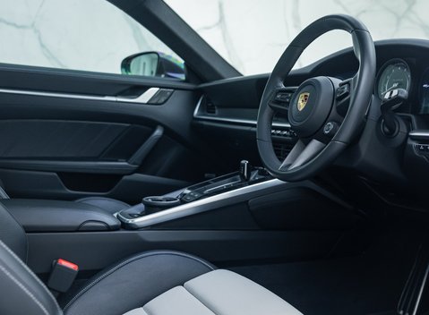 Porsche 911 Turbo S 11