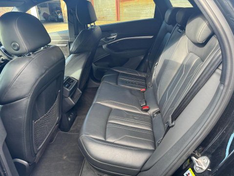 Audi E-Tron QUATTRO S LINE 11