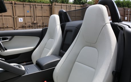 Jaguar F-Type V8 S - Stunning Example with a Great History 33