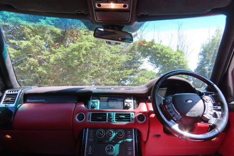 Land Rover Range Rover 4.4 TD V8 Vogue SUV 5dr Diesel Auto 4WD Euro 5 (313 bhp) 12