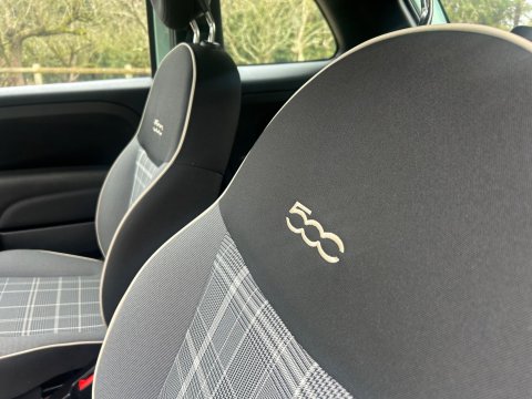 Fiat 500 1.2 Lounge Euro 6 (s/s) 3dr 33