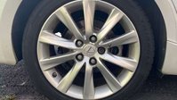 Lexus Is 2.5 300h Luxury Saloon 4dr Petrol Hybrid E-CVT Euro 5 (s/s) (223 ps) 10