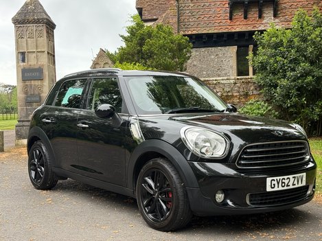 Mini Countryman COOPER D 1