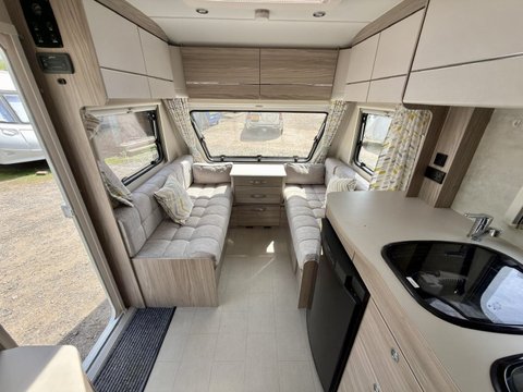 Elddis Xplore 554 13