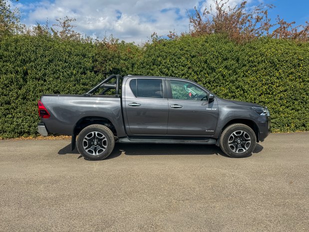 Toyota Hilux Invincible | Auto | 2.4 LT | Double Cab | Camera | Sensors | EURO 6 4