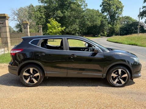 Nissan Qashqai 1.5 dCi N-Connecta SUV 5dr Diesel Manual 2WD Euro 6 (s/s) (110 ps) 1 OWNER 29