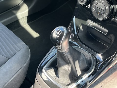 Ford Fiesta 1.0 EcoBoost Zetec 3dr 25