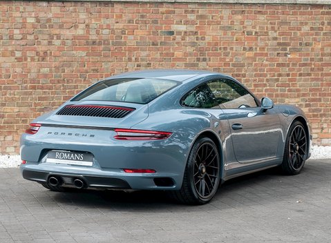 Porsche 911 (991.2) Carrera GTS 9