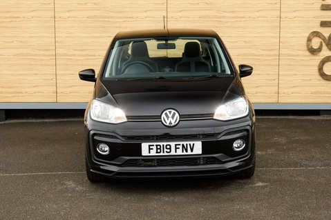Volkswagen Up HIGH UP TSI 5