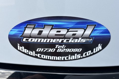 Land Rover Discovery D300 R-Dynamic HSE MHEV Panel Van 13