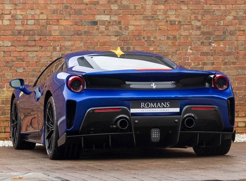 Ferrari 488 Pista 3