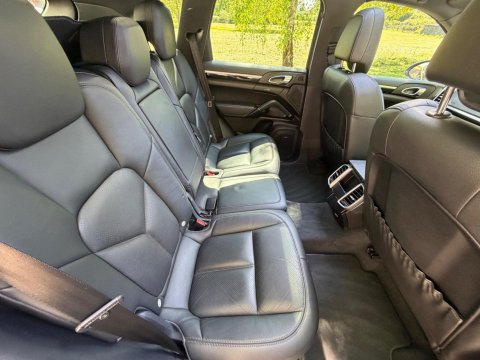 Porsche Cayenne D V6 TIPTRONIC S 50