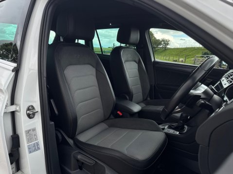 Volkswagen Tiguan 2.0 TDI R-Line Tech DSG 4Motion Euro 6 (s/s) 5dr 20