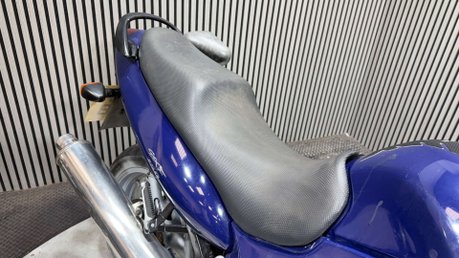 Suzuki GSX 1999 ONLY 24K RUNNING CLASSIC PROJECT BIKE 750CC 17