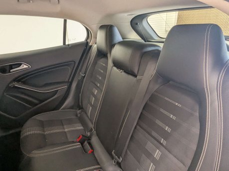 Mercedes-Benz GLA 1.6 GLA 180 Urban Edition Auto 5dr 43