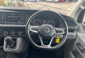 Volkswagen Transporter T32 TDI KOMBI HIGHLINE 5 SEATS 28