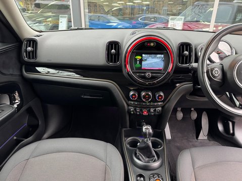 Mini Countryman COOPER D CLASSIC 19