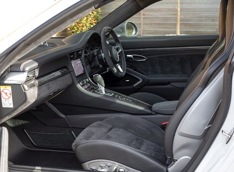 Porsche 911 (991.2) Carrera 4 GTS 'British Legends E 16