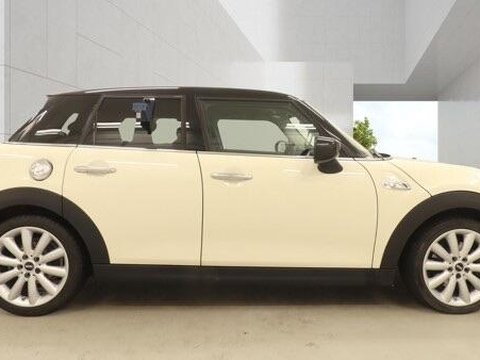 Mini Hatch 2.0 Cooper S Classic Steptronic Euro 6 (s/s) 5dr 9
