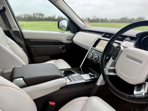 Land Rover Discovery TD6 HSE 12