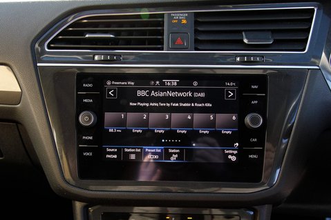 Volkswagen Tiguan Allspace LIFE TSI DSG 26