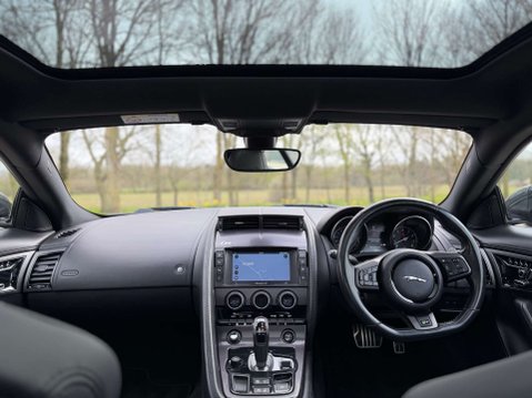 Jaguar F-Type 5.0 F-Type V8 R AWD Auto 4WD 3dr 32
