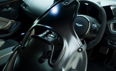 Aston Martin V12 Vantage 12