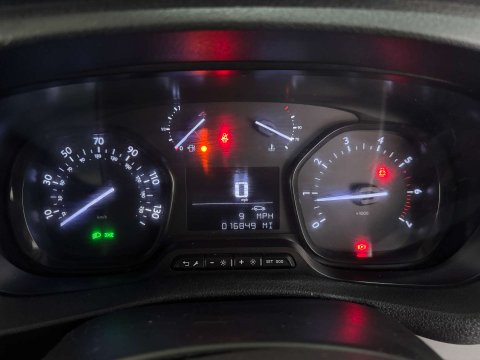 Vauxhall Vivaro 1.5 Vivaro F2900 Dynamic S/S 18