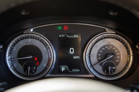 Suzuki Vitara SZ-T 14