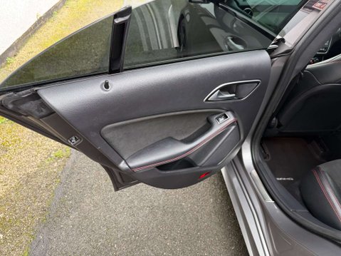 Mercedes-Benz CLA Class 2.1 CLA 220 AMG Sport CDi Auto 4dr 19