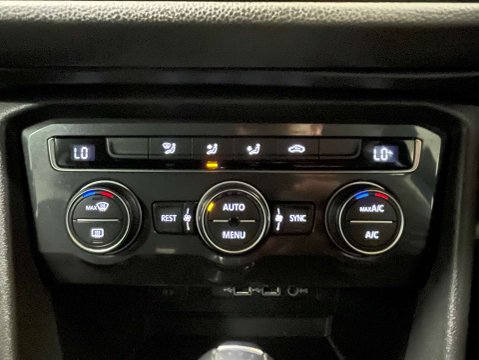 Volkswagen Tiguan 2.0 Tiguan Allspace SE Nav TDI 4Motion Semi-Auto 4WD 5dr 22