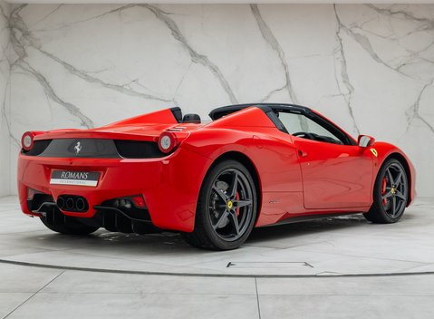 Ferrari 458 SPIDER 6