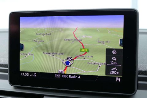 Audi Q5 TFSI QUATTRO SPORT 30