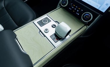 Land Rover Range Rover P530 SV 27