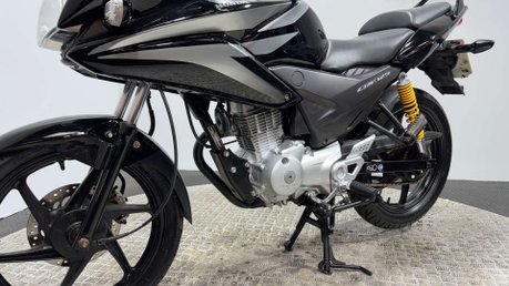 Honda CBF125 CBF 125 2011 10K NEW MOT 125CC LEARNER BIKE VERY CLEAN 23