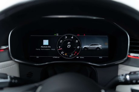 Jaguar F-Pace 5.0 F-PACE SVR AWD Auto 4WD 5dr 39