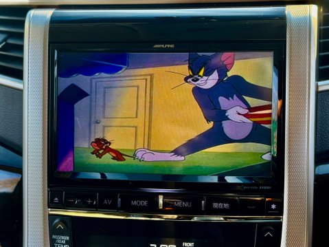 Toyota Vellfire GOLDEN EYES II V6 64