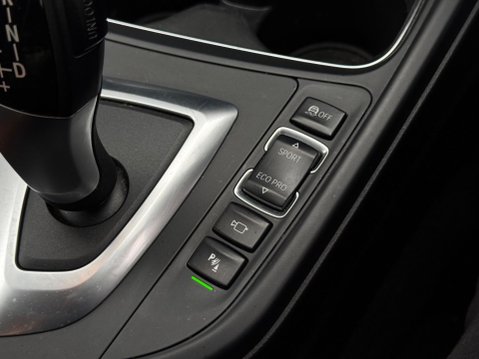 BMW 3 Series 1.6 316i SE Auto Euro 6 (s/s) 4dr 82