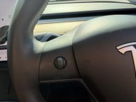 Tesla Model 3 PERFORMANCE AWD 16