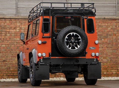 Land Rover Defender 90 Adventure Edition 3