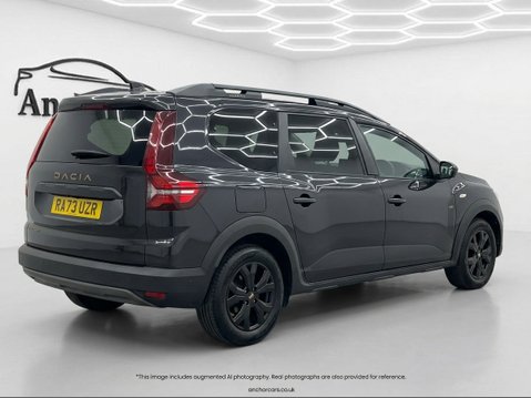 Dacia Jogger 1.6 Hybrid EXTREME MPV 5dr Petrol Hybrid Auto Euro 6 3